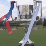 Final de la Copa del Rey 2025 entre FC Barcelona y Real Madrid, imagen del trofeo en el estadio antes del partido