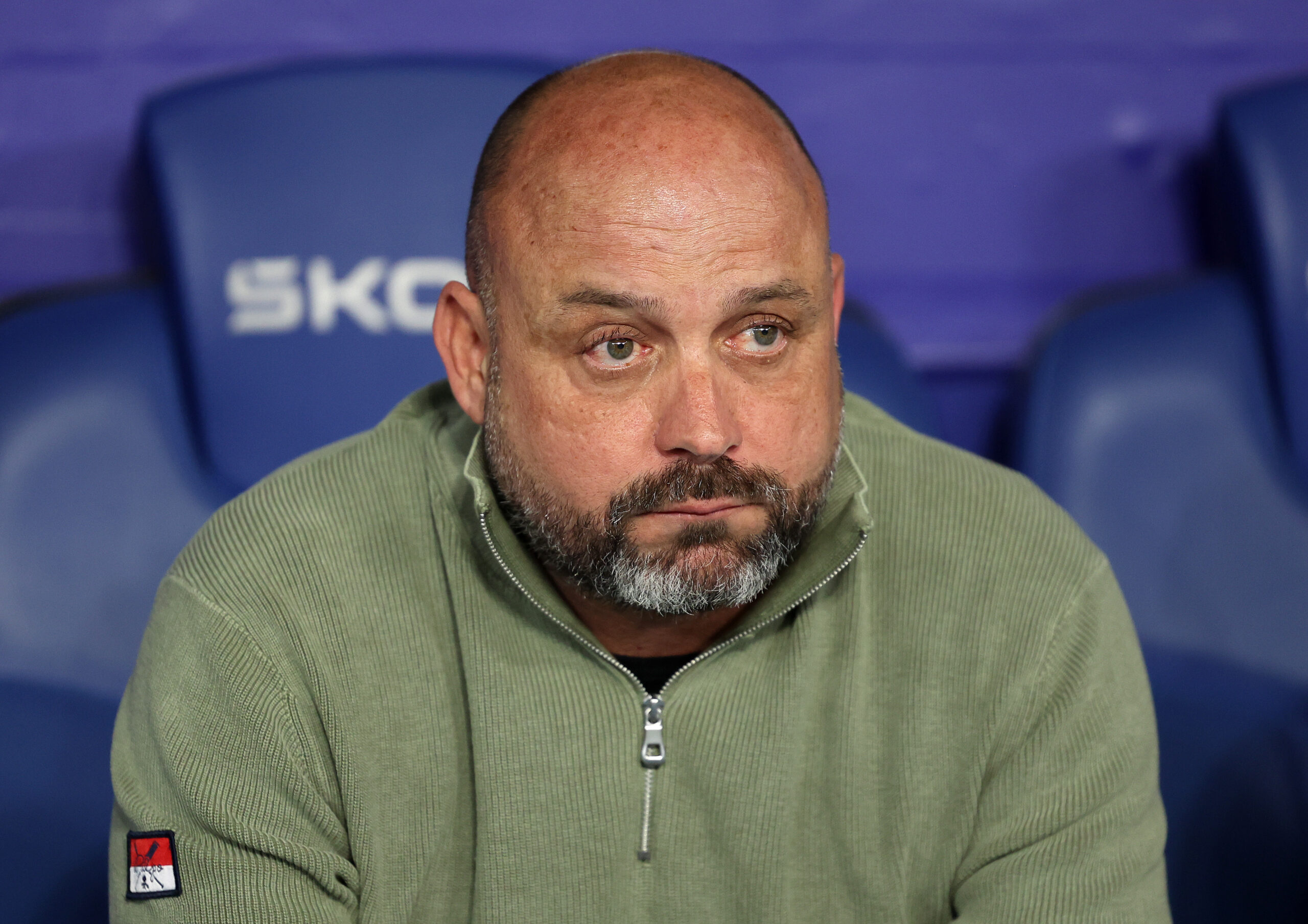 Manolo tiene crédito, pero el tiempo se agota